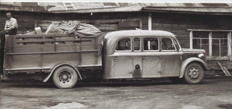 Kuva seka-autosta, kuvituskuva mobilistilehdestä